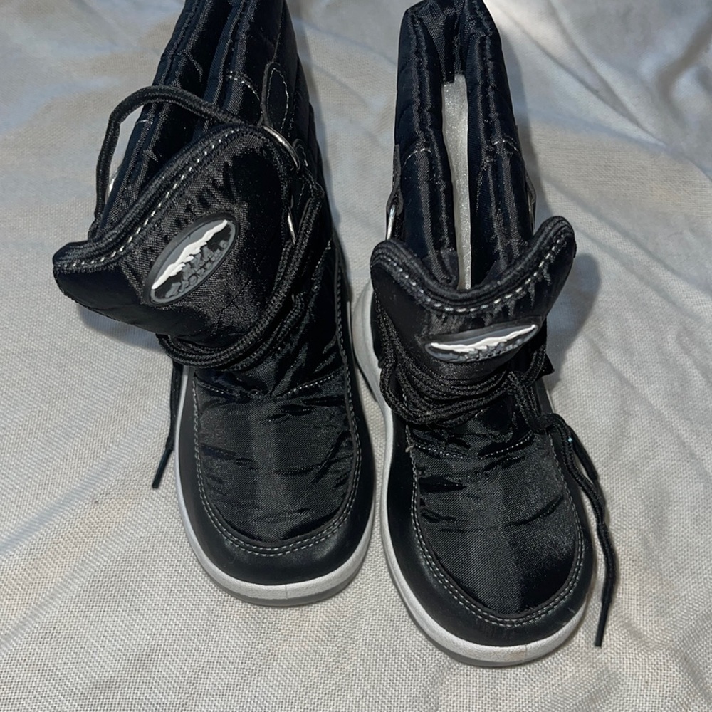 Toddler used Snow/rain boots